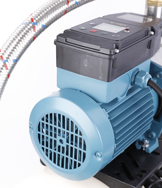 Calpeda waterworks with E-NGXM stainless steel pump and GWS pressure vessel